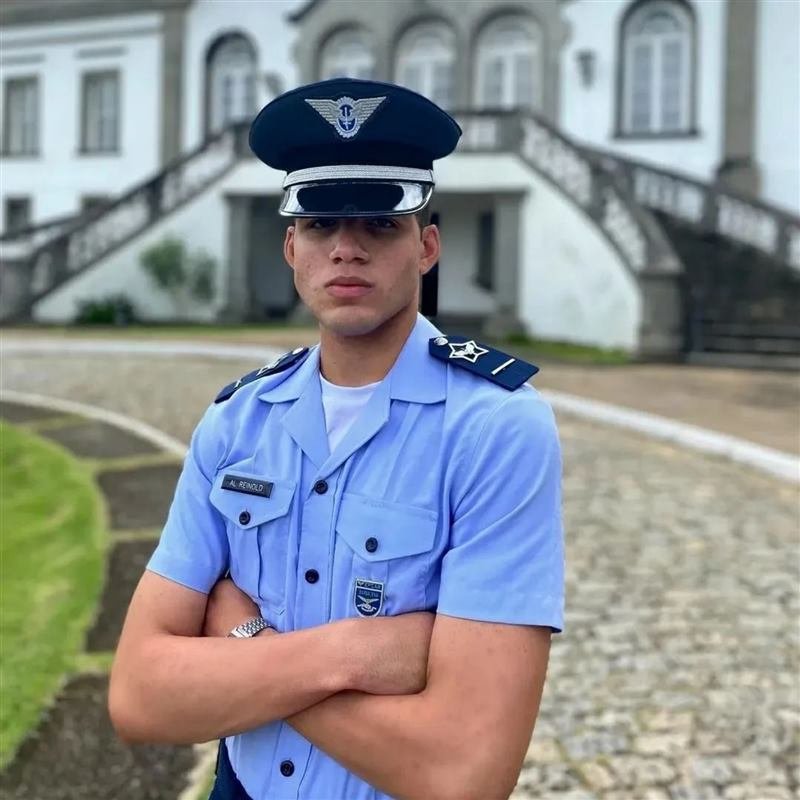 Patrick, aluno SEYP aprovado na EPCAR